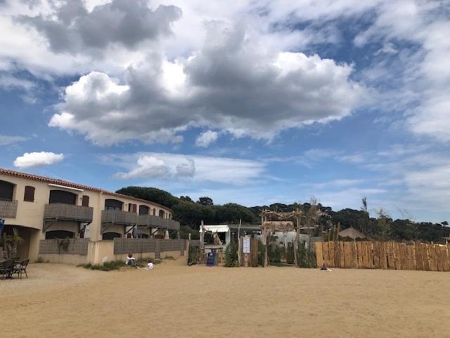 Appartement Face A La Mer La Croix-Valmer Εξωτερικό φωτογραφία